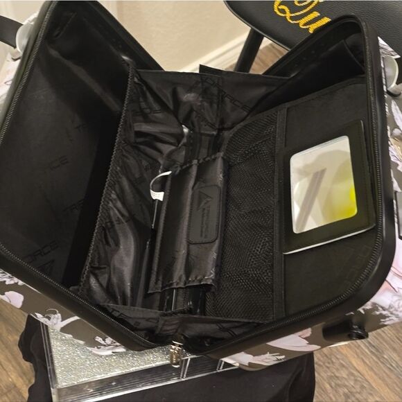 Triforce Elite Avignon Collection Hard Side Vanity Travel Case - Picture 9 of 9